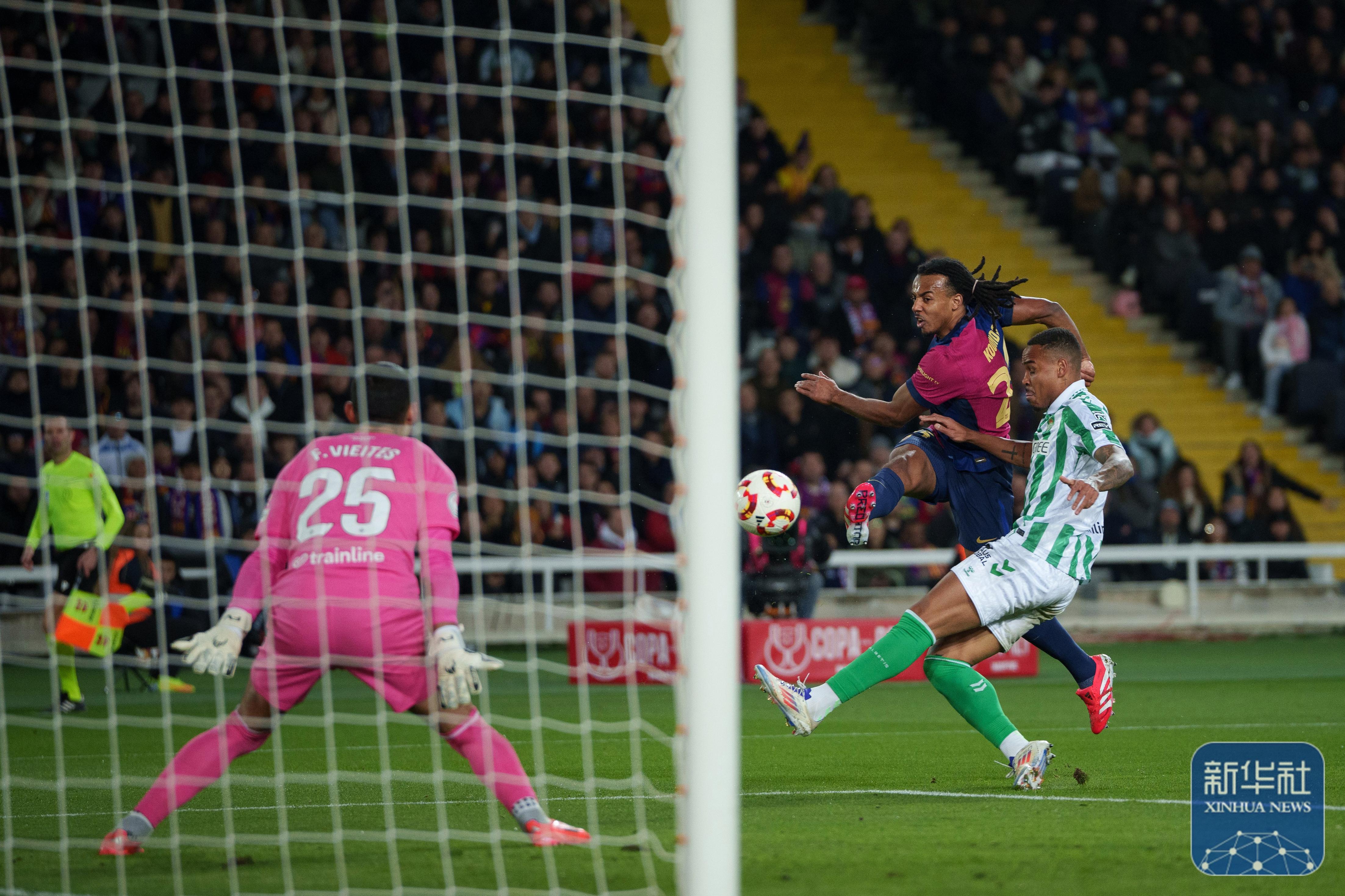 关于表现优异首场状态出色,西班牙队观众沸腾!,费德勒重返赛场再创辉煌时刻的信息华体会官方网站