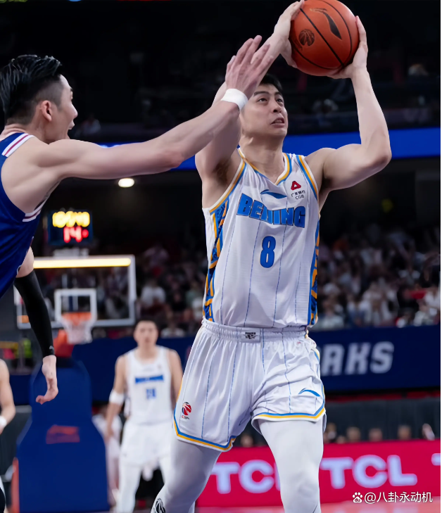 里程碑夜！武汉三镇门线救险，CBA季后赛今夜刷纪录，质疑声仍在，控场能力受关注的简单介绍hth